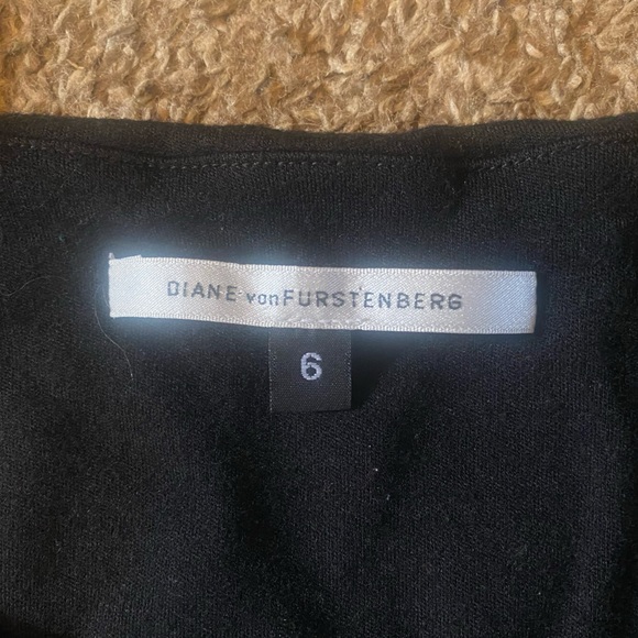 Black/Red Diane von Furstenberg Dress - Picture 4 of 4